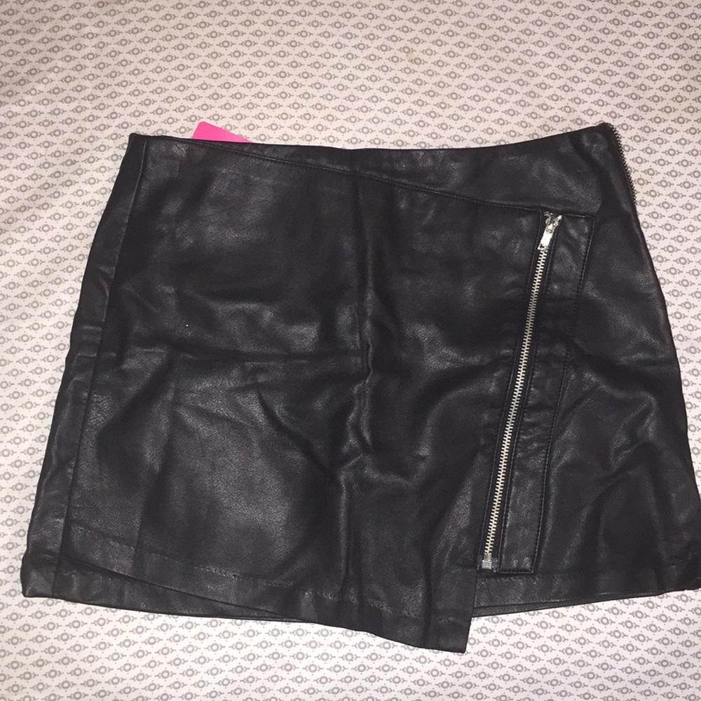 Love culture vegan leather skirt